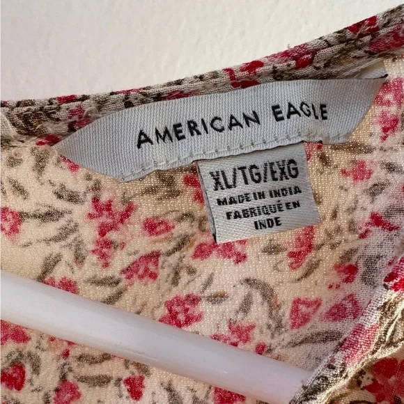 American Eagle open back flowy floral blouse - Picture 5 of 7